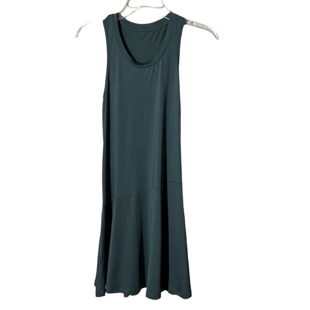 Icy zone Women’s Athletic Tenis/Golf Dress. Sage Green. Sz M. EUC. Racer back.
